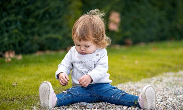 3 πράγματα που δεν πρέπει να αφήνεις το νήπιο σου να κάνει – συμβουλή παιδοφυσικοθεραπεύτριας