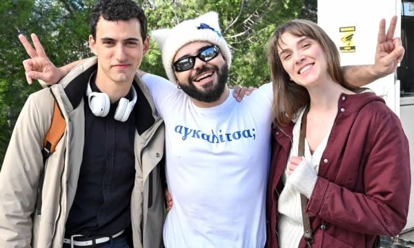 To ζευγάρι που παντρεύει ο Αkylas λίγο πριν τη Eurovision ενώ παραμένει σταθερά στα top 5 φαβορί
