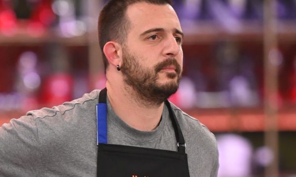 Η αιφνιδιαστική παραίτηση των αρχηγών στο MasterChef και η ήττα που έφερε τη διάλυση των μπλε