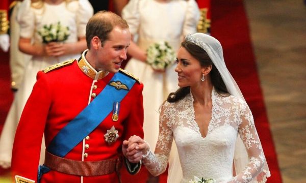Η Kate Middleton δεν φοράει πια το δαχτυλίδι αρραβώνων της; Τι κρύβεται πίσω από την αλλαγή