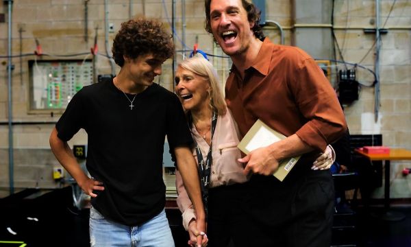 Η μητέρα του Matthew McConaughey μεγάλωσε τα παιδιά της με έναν κανόνα που δεν χωρούσε δικαιολογίες