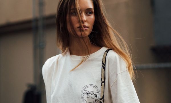 Τα trending καλοκαιρινά κουρέματα είναι δύο: Το model off-duty & το collarbone bob (& τα λατρεύουμε)