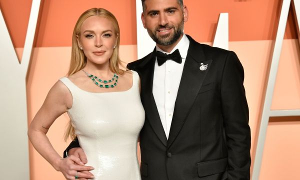 Η φωτογραφία της Lindsay Lohan με τον γιο της, Luai, αποδεικνύει τι σημαίνει απόλυτη ευτυχία στα 40