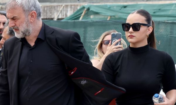 Βικτώρια Δέλλα: Σπουδές Ιατρικής στην Κύπρο & η νέα αρχή μετά την απώλεια της μαμάς της Γωγώς