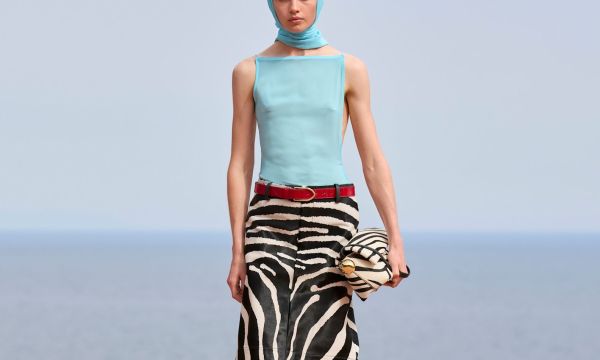 Zebra Print: Το αγαπημένο μοτίβο είναι τάση και δείχνει πιο fashionable από ποτέ και στην παραλία
