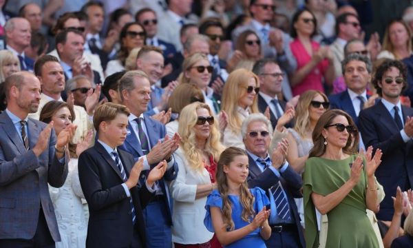 Η πριγκίπισσα Charlotte αποδεικνύει το royalty DNA της με το βραχιόλι της Diana
