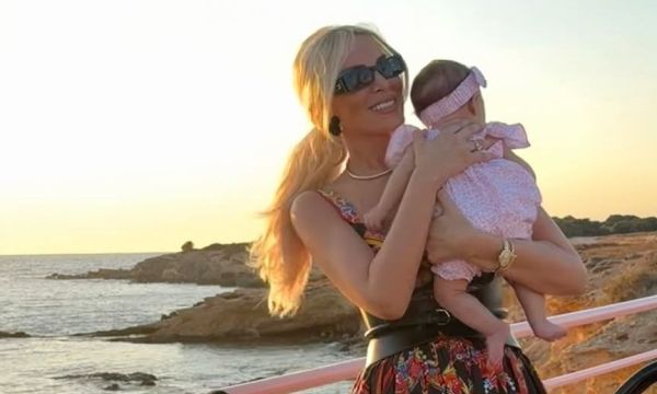 Η Κατερίνα Καινούργιου εκπλήρωσε το τάμα για την κόρη της Ξένια: Το προσκήνυμα & το «ευχαριστώ»