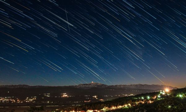 Περσείδες 2026: Η νύχτα που ο ουρανός θα γεμίσει «πεφταστέρια» - Πού να δεις το φαινόμενο