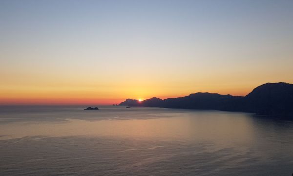 Οι ομορφότερες μικρές πόλεις στον κόσμο: Η Ευρώπη έχει 3 στη λίστα και η Νο1 είναι στην Ιταλία