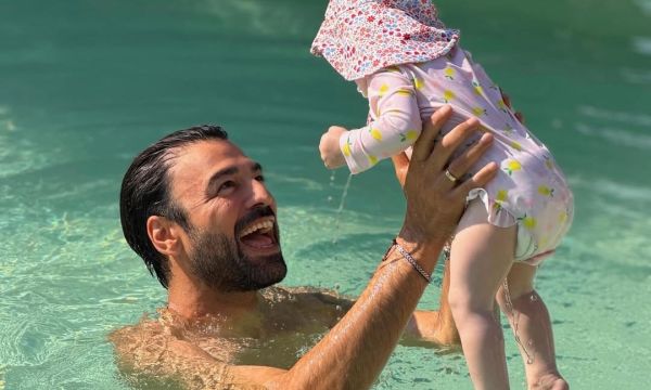 Η συμβολική κίνηση του Ανδρέα Γεωργίου, στα πρώτα γενέθλια της κόρης του Μιράντας Βασιλικής