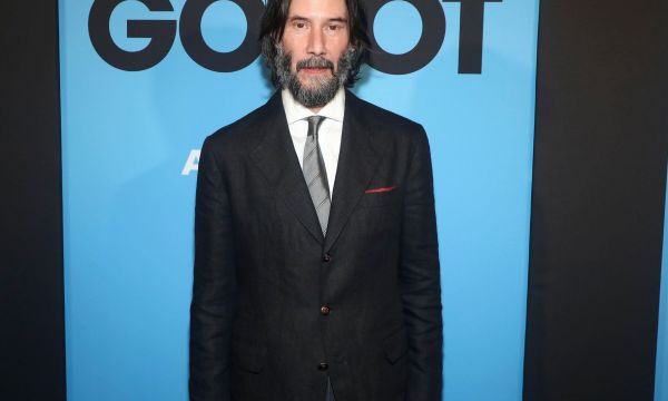 Ο Keanu Reeves γίνεται 62 και παραμένει το μεγαλύτερο green flag του Hollywood
