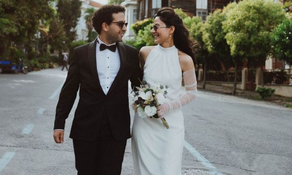 «Micro - Weddings»: Γιατί οι γάμοι με λίγα άτομα κερδίζουν ολοένα και περισσότερους υποστηρικτές;