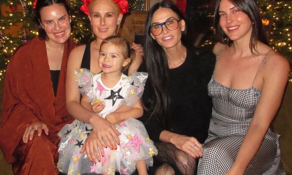 Demi Moore: Το σημαντικό μάθημα ζωής που πήρε από τις κόρες της & γιατί αξίζει να το κρατήσει κι εσύ