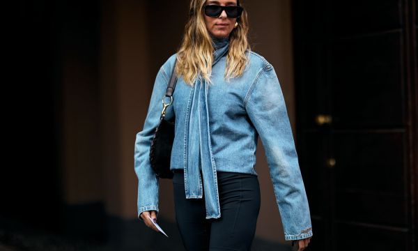 Τo denim πουκάμισo είναι το hero-piece και με αυτούς τους 3 τρόπους μπορείς να το φοράς καθημερινά