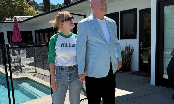 Η σπάνια στιγμή του Bruce Willis με την νιόπαντρη κόρη του, Tallulah και το τρυφερό φιλί στο κεφάλι