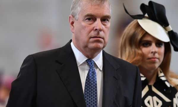 Ο Andrew  Mountbatten - Windsor μηνύει την αστυνομία για την σύλληψή του: Η θέση του Βασιλιά Καρόλου