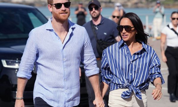 Harry και Meghan: Οργή για τους παπαράτσι έξω από το σχολείο των Archie και Lilibet