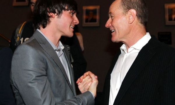 Το «Breaking Bad» αποχαιρετά τον 34χρονο RJ Mitte μετά τον θάνατό του: Η αποκάλυψη της αυτοκτονίας