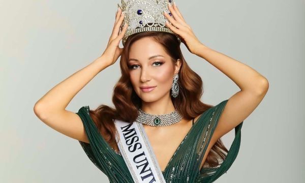 Miss Universe 2026: Πώς η Ολίβια Βασιλοπούλου έγινε viral με το μήνυμά της στη νοηματική