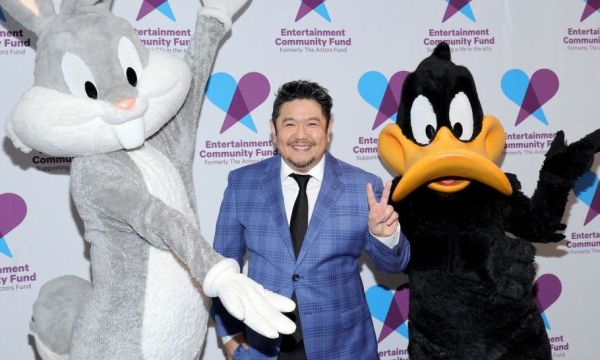 That's all, folks! Πέθανε στα 46 ο Eric Bauza, η φωνή του Bugs Bunny και άλλων αθάνατων ηρώων