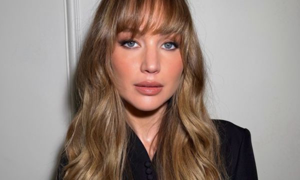 Mushroom Blonde: Το ξανθό του φθινοπώρου που δεν θέλει συχνή βαφή