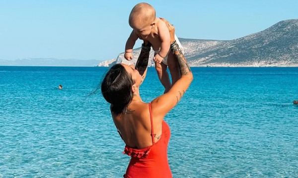 Η Εριέττα Κούρκουλου είχε γενέθλια και γιόρτασε με τους 3 άντρες της - Η πρώτη οικογενειακή φωτό