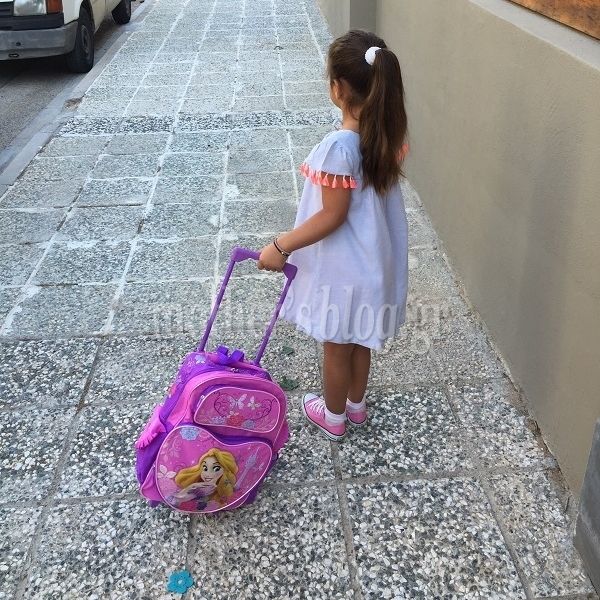 Despoina's little stories: «Ας γινόμουν για λίγο παιδί!»