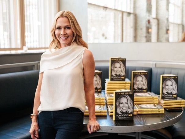 Η Jennie Garth αποκαλύπτει τη στιγμή ξέφυγε και παραδέχτηκε ότι έφτασε κοντα στην υπερβολική δόση