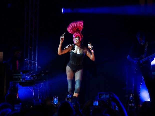 Sani Festival 2025: Η ιέρεια της παγκόσμιας σκηνής Grace Jones μάγεψε το κοινό στον Λόφο της Σάνης