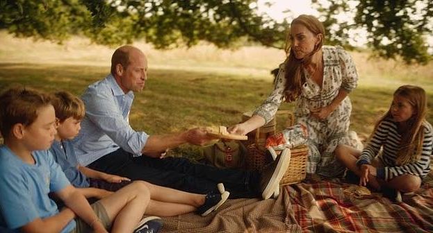 Έκαναν διακοπές φέτος στην Ελλάδα η Kate, ο William και τα παιδιά τους; Το μυστήριο μόλις λύθηκε