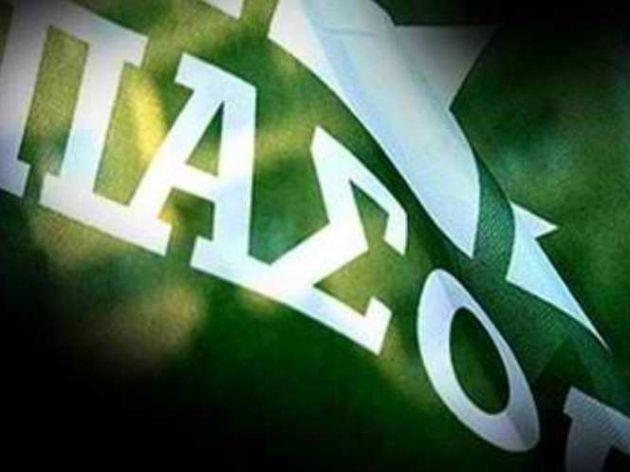 ΠΑΣΟΚ - Δρυός πεσούσης πας ανήρ ξυλεύεται