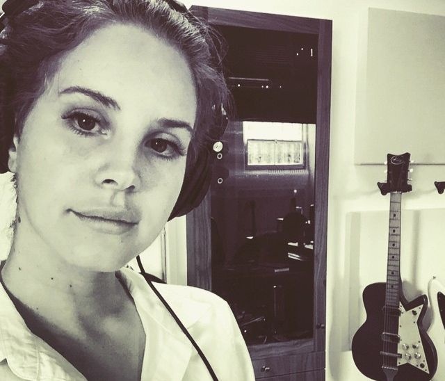 Η Lana Del Ray μόλις είπε το τραγούδι της Ariana Grande καλύτερα από την ίδια