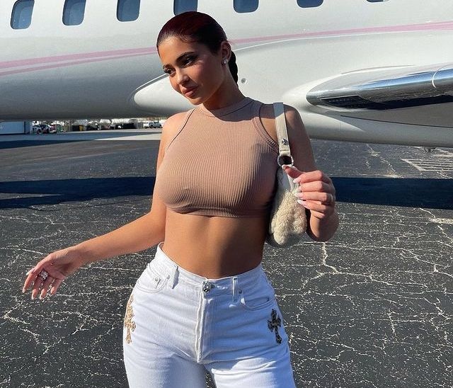 Η Kylie Jenner πήγε το γαλλικό μανικιούρ σε άλλο level