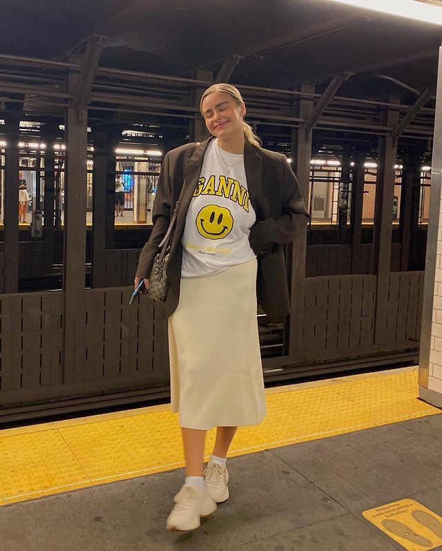 Κάν'το όπως οι influencers! 10 τρόποι να φορέσεις το oversized blazer σου