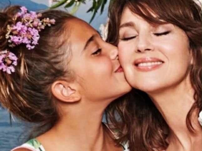 Léonie Cassel: Η μικρότερη κόρη της Monica Bellucci της μοιάζει πολύ και ήδη ξεχωρίζει στο TikTok