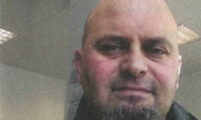 Τα μάζεψε και έφυγε ο Τσάκας από την Ελλάδα. Τι συνέβη;