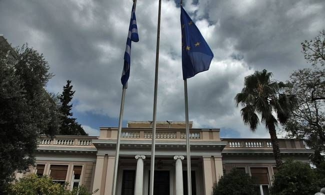 Κυβέρνηση: Ψευδές ότι αποδεχτήκαμε πλήρως την πρόταση των θεσμών