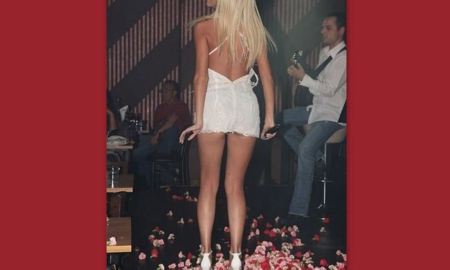 Το ξέσπασμα τραγουδίστριας στο Facebook: «Δε ξέρω πόσο ακόμα θα παραμείνω στη δουλειά...»!