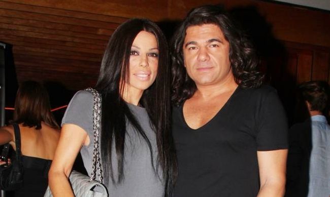 Η φωτογραφία Κουρκούλη-Κελεκίδου στο facebook, που δε θέλαμε να δούμε!