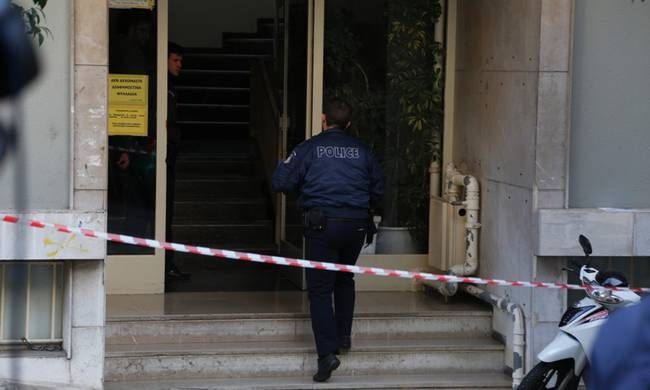 Σοκαριστική εξέλιξη με το πτώμα στην Καλλιθέα - Τον έβαλαν ζωντανό μέσα στον καταψύκτη;