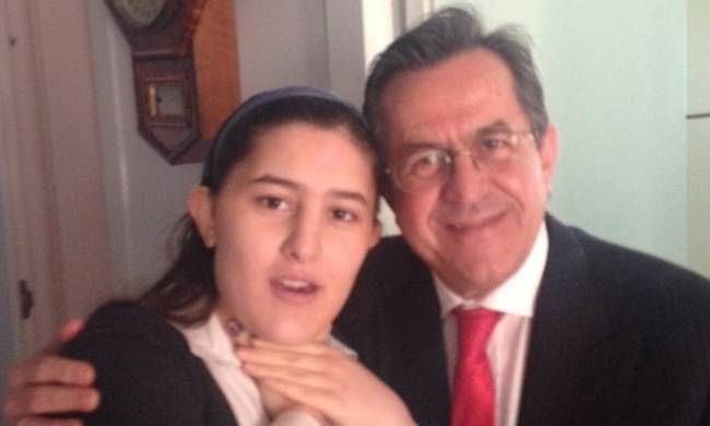 «Έφυγε» η κόρη του Νίκου Νικολόπουλου - Το σπαρακτικό μήνυμα της μάνας