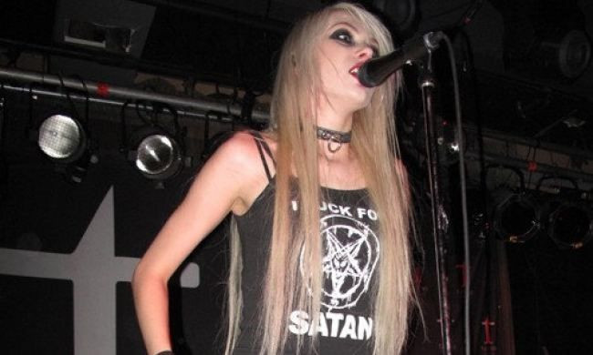 Η Taylor Momsen και ο Σατανάς