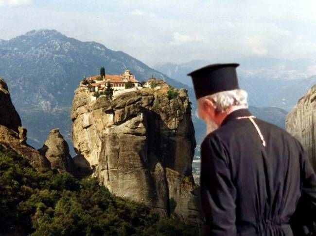 Η κρίση γέμισε τα μοναστήρια!