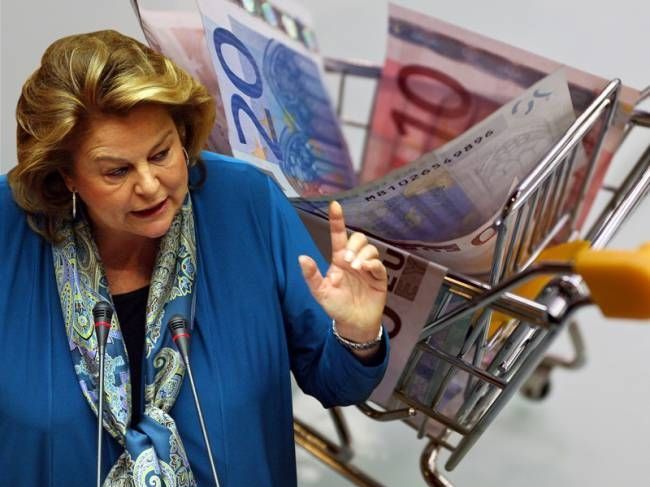 Δέκα αλλαγές στο νόμο Κατσέλη για τα υπερχρεωμένα νοικοκυριά