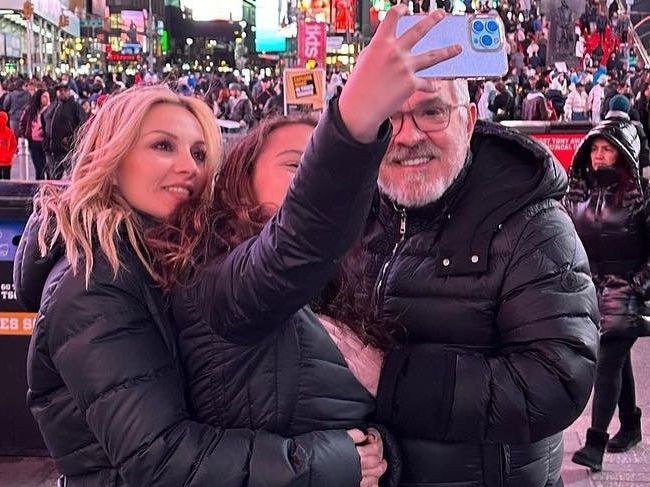 Η κόρη της Πέγκυς Ζήνα, Ηλέκτρα, έκλεισε τα 14: Το τρυφερό ποστ και η αγκαλιά μαμάς και κόρης