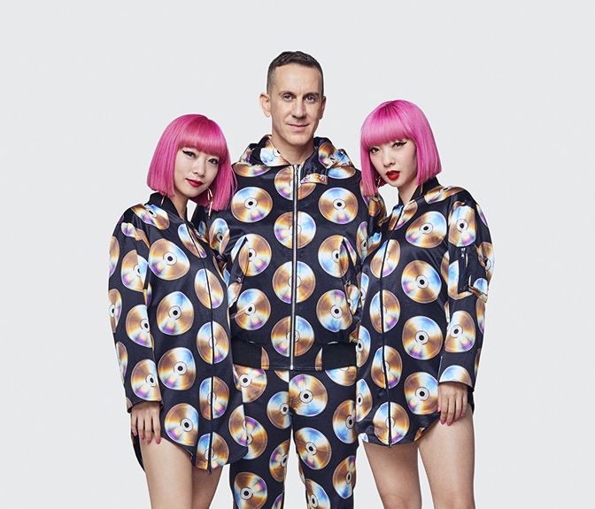 O Jeremy Scott μας παρουσιάζει το νέο lookbook της συλλογής Moschino x H&M
