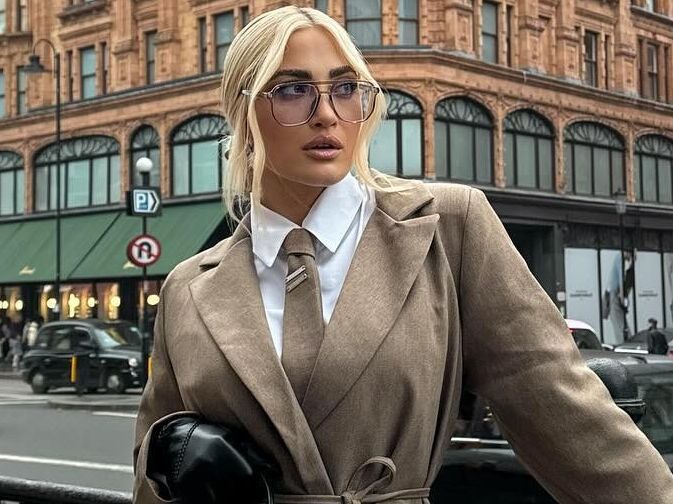 Το μήνυμα 13,5 λεπτών της Τούνη μετά την αναβολή της δίκης και η στήριξη από τον Αλεξάνδρου