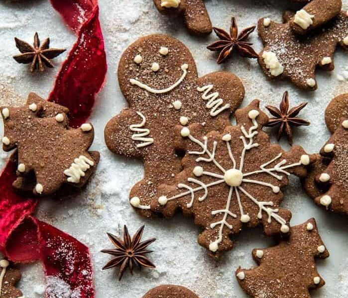 Φτιάξε κι εσύ τα πιο νόστιμα και γιορτινά gingerbread cookies με chai (video)