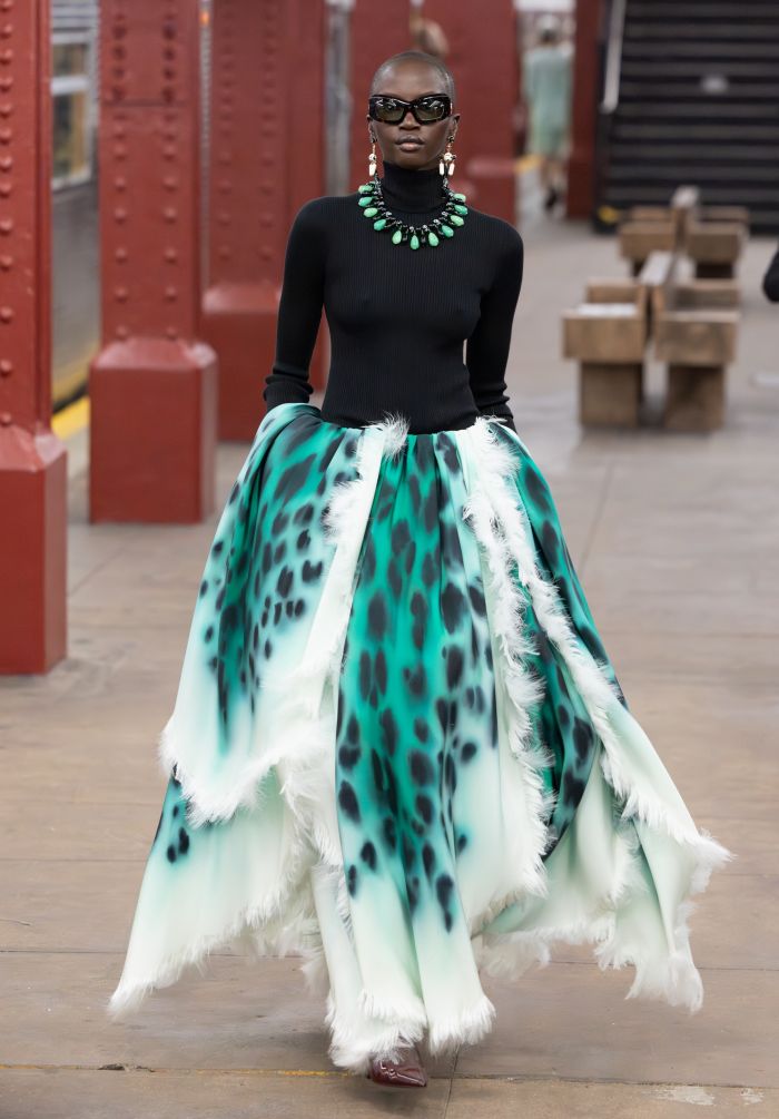 CHANEL 2025/26 MΓ©tiers d'art Fashion Show