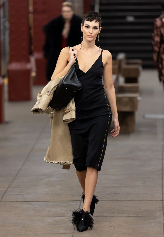 CHANEL 2025/26 MΓ©tiers d'art Fashion Show